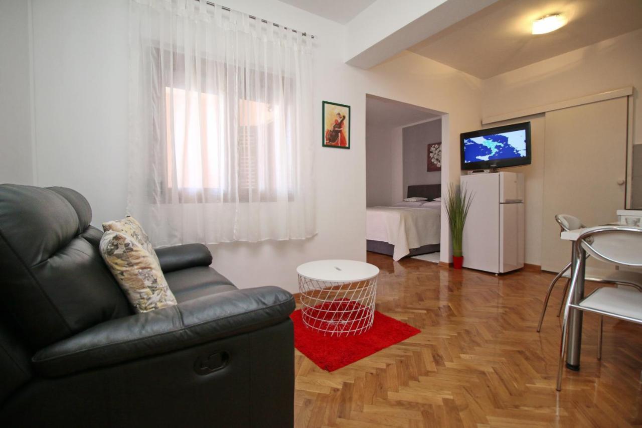 Apartments Mila Rovinj Buitenkant foto