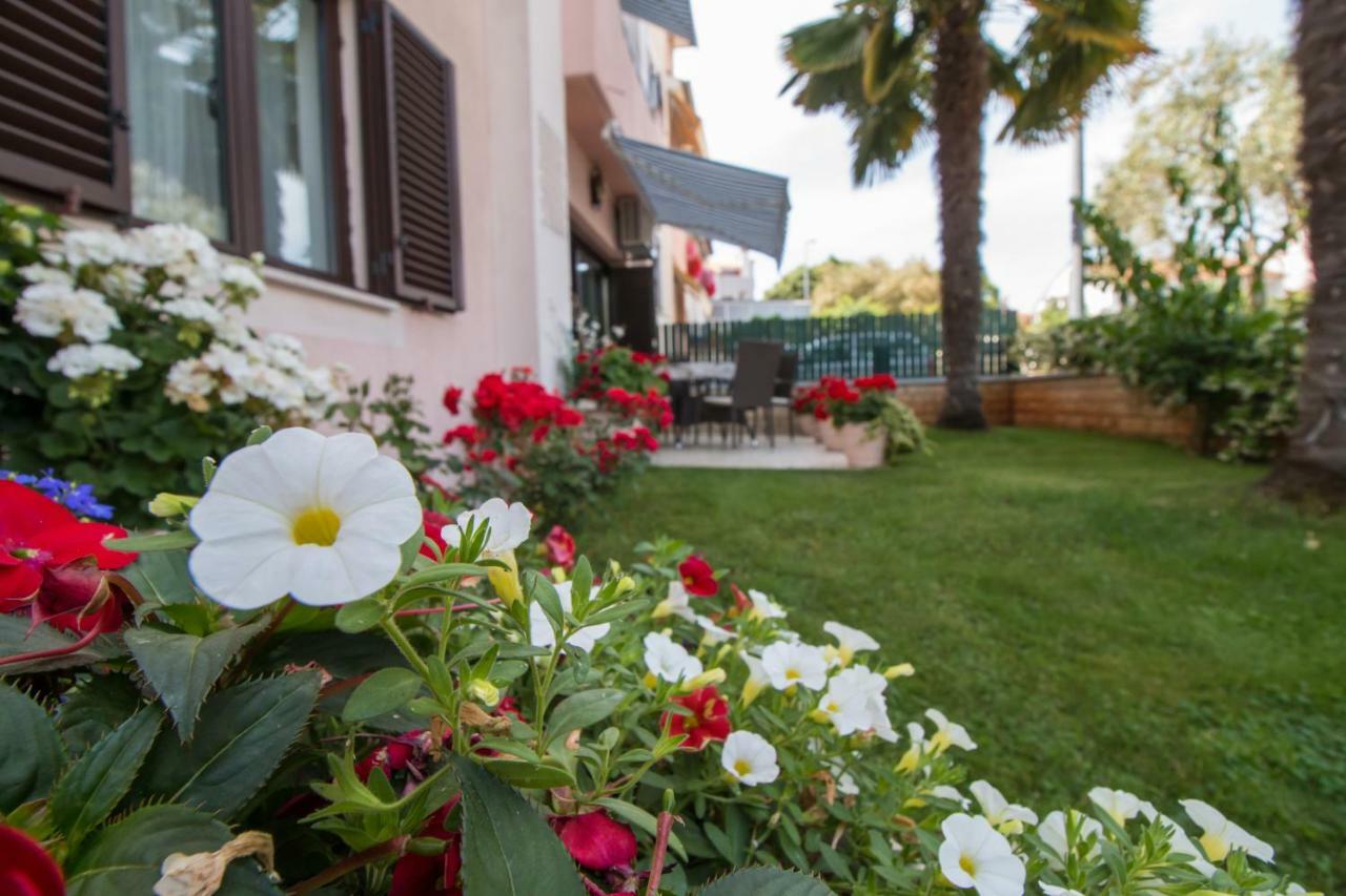 Apartments Mila Rovinj Buitenkant foto